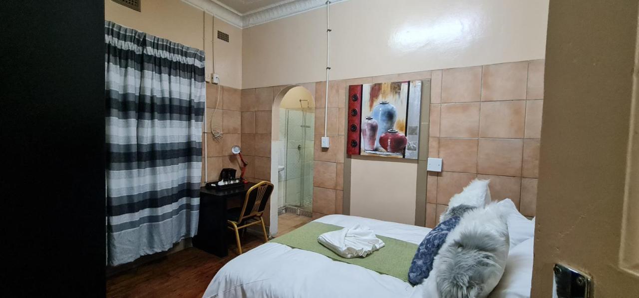 My House Guest House Претория Екстериор снимка