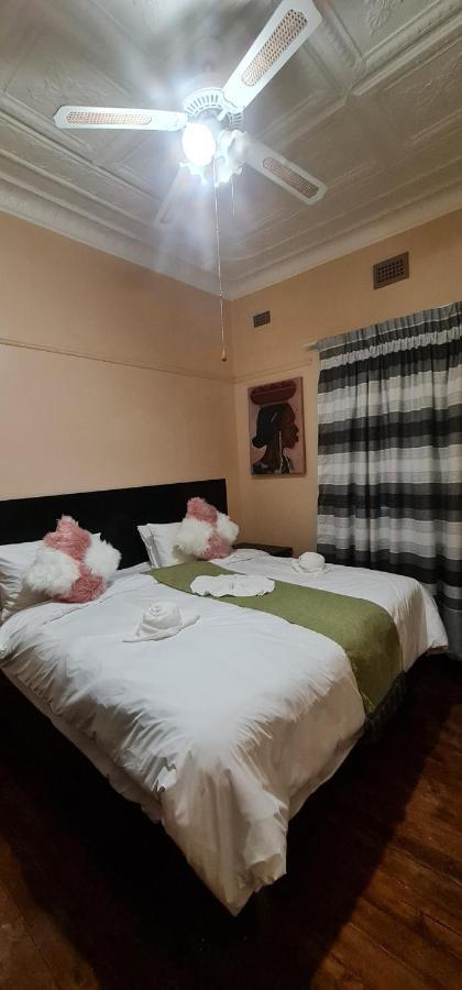 My House Guest House Претория Екстериор снимка