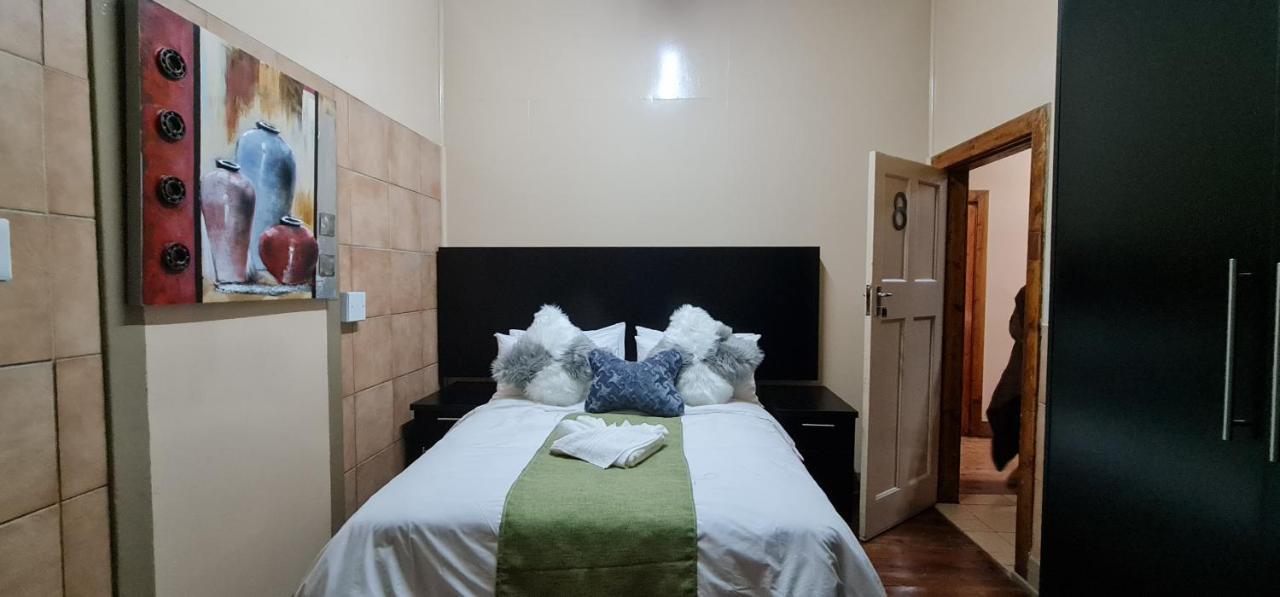 My House Guest House Претория Екстериор снимка