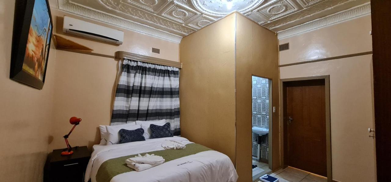 My House Guest House Претория Екстериор снимка