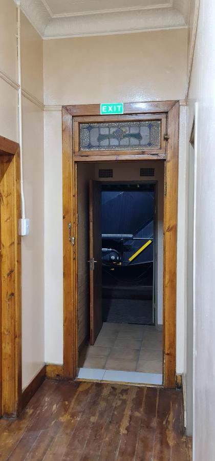 My House Guest House Претория Екстериор снимка