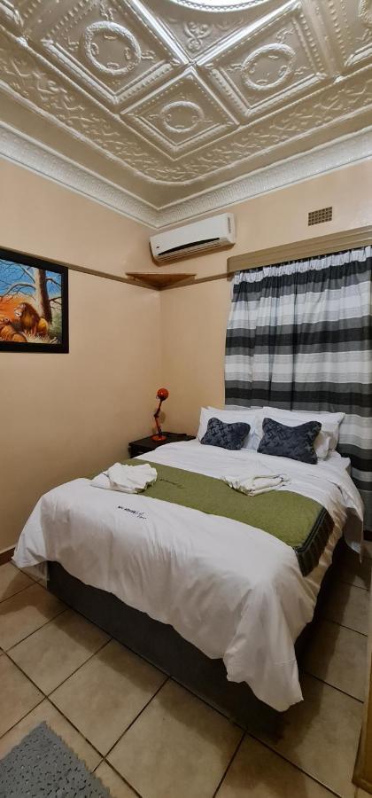 My House Guest House Претория Екстериор снимка