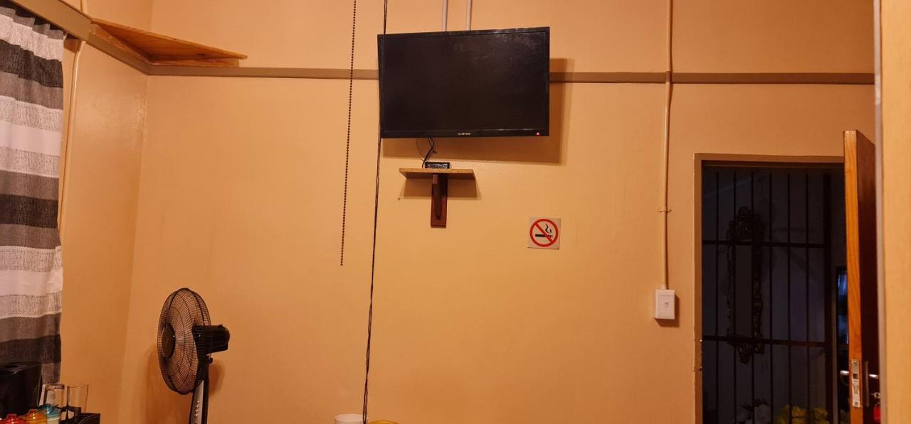 My House Guest House Претория Екстериор снимка